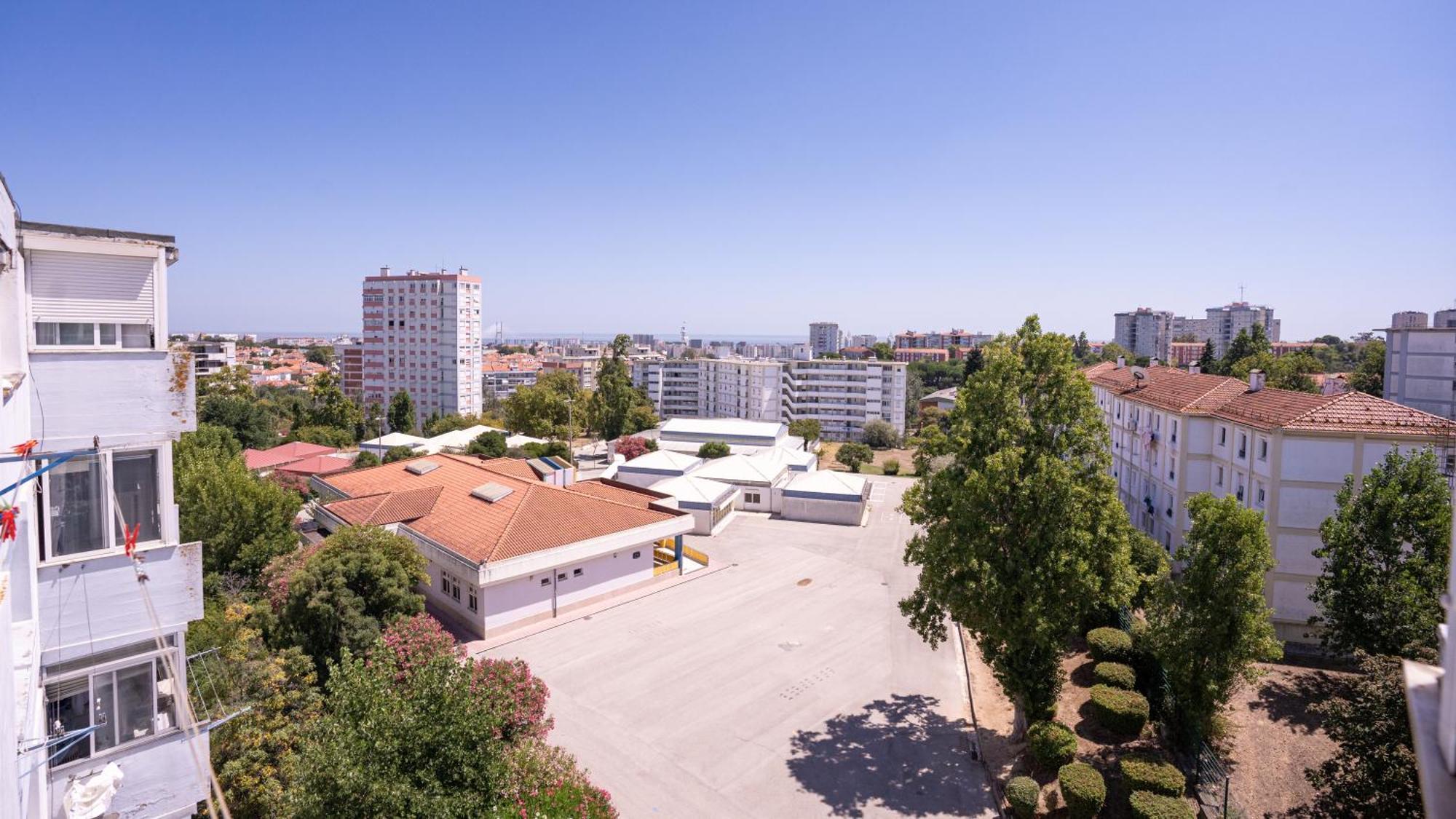 Quarto Aeroporto Lissabon Buitenkant foto
